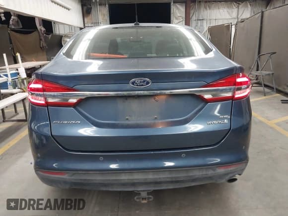 ✅ 2018 Ford Fusion SE • VIN: 3FA6P0LU8JR271089 • Lot: 43197021. Listed on IAAI with 166,130 mi. Free auction sales archive from the USA and detailed vehicle history report at DreamBid. Image 16.