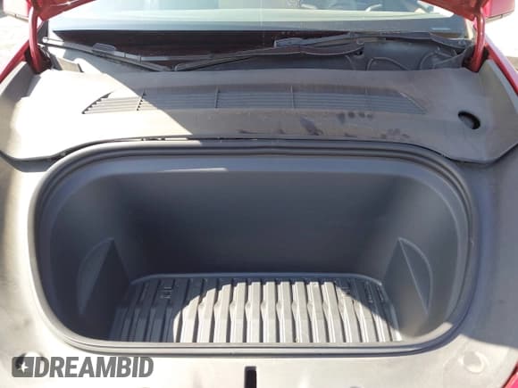 ✅ 2023 Tesla Model Y Long Range • VIN: 7SAYGDEE9PA039403 • Lot: 43403401. Listed on IAAI with 110,172 mi. Free auction sales archive from the USA and detailed vehicle history report at DreamBid. Image 10.