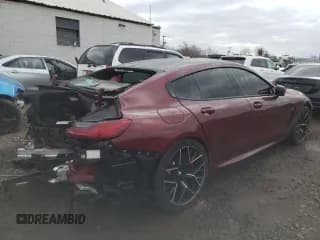 ✅ 2021 BMW M8 • VIN: WBSGV0C03MCF60039 • Lot: 39737763. Wystawiony na Copart z przebiegiem Nie podano. Bezpłatny archiwum sprzedaży aukcyjnych z USA i szczegółowy raport historii pojazdu na DreamBid. Zdjęcie 3.