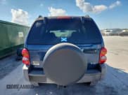 ✅ 2002 Jeep Liberty Sport • VIN: 1J4GK48K52W260667 • Lot: 92896315. Listed on Copart with 145,066 mi. Free auction sales archive from the USA and detailed vehicle history report at DreamBid. Image 6.