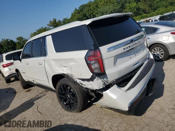✅ 2023 Chevrolet Suburban Premier • VIN: 1GNSKFKDXPR257914 • Lot: 67831834. Wystawiony na Copart z przebiegiem 23 344 mil. Bezpłatny archiwum sprzedaży aukcyjnych z USA i szczegółowy raport historii pojazdu na DreamBid. Zdjęcie 2.