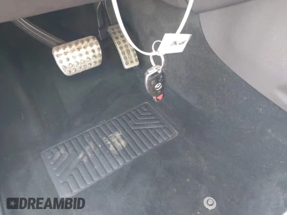 ✅ 2015 Mercedes-Benz M 400 • VIN: 4JGDA5GB6FA534279 • Lot: 42653610. Wystawiony na IAAI z przebiegiem 101 940 mil. Bezpłatny archiwum sprzedaży aukcyjnych z USA i szczegółowy raport historii pojazdu na DreamBid. Zdjęcie 11.