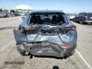 ✅ 2022 Mazda CX-30 Premium • VIN: 3MVDMBDY5NM438081 • Lot: 58010415. Wystawiony na Copart z przebiegiem 16 898 mil. Bezpłatny archiwum sprzedaży aukcyjnych z USA i szczegółowy raport historii pojazdu na DreamBid. Zdjęcie 6.
