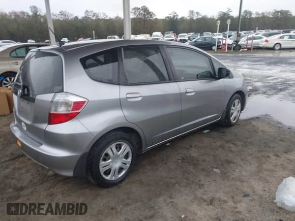 ✅ 2009 Honda Fit • VIN: JHMGE872X9S069932 • Lot: 43822364. Listed on IAAI with 34,690 mi. Free auction sales archive from the USA and detailed vehicle history report at DreamBid. Image 4.