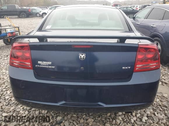 2006 Dodge Charger с VIN 2B3KA43G66H233442, выставлен на аукционе Copart как лот 78249174 с пробегом Не указан миль и На запчасти • Non repairable. История ставок и продаж доступна на DreamBid. Изображение 6.