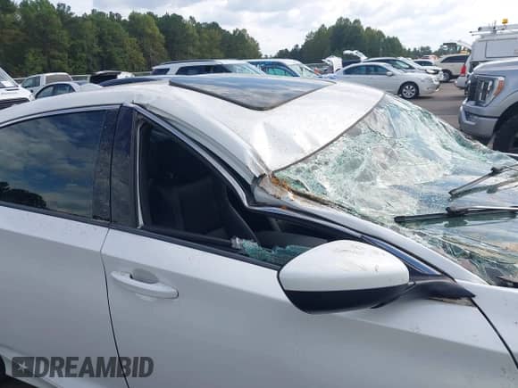 2018 Honda Accord Sport с VIN 1HGCV2F35JA045721, выставлен на аукционе IAAI как лот 43353715 с пробегом 76 055 миль миль и . История ставок и продаж доступна на DreamBid. Изображение 18.