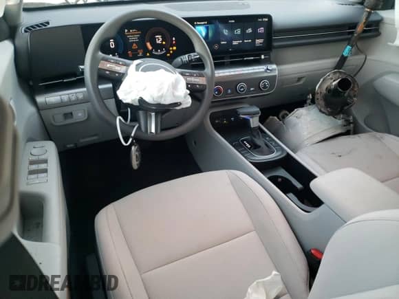 2024 Hyundai Kona SE with VIN KM8HA3AB2RU160352, listed as a Copart auction lot 82913854 with 3,147 mi miles and Salvage title. Bid and sale history available at DreamBid. Image 8.