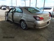 ✅ 2008 Toyota Avalon XL • VIN: 4T1BK36B68U289575 • Lot: 42992383. Wystawiony na IAAI z przebiegiem 110 821 mil. Bezpłatny archiwum sprzedaży aukcyjnych z USA i szczegółowy raport historii pojazdu na DreamBid. Zdjęcie 3.