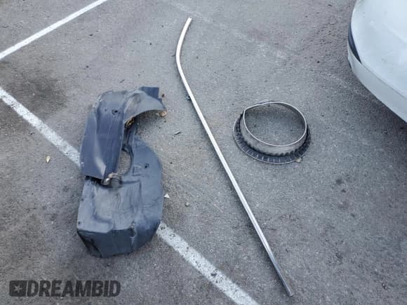 ✅ 1986 Chevrolet El Camino SS • VIN: 3GCCW80H9GS905825 • Лот: 67761764. Опубликован ранее на Copart с пробегом 9 676 миль. Бесплатный доступ к архиву аукционных продаж из США и подробный отчёт об истории автомобиля на DreamBid. Изображение 12.