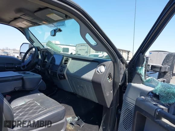 ✅ 2015 Ford F-250 Lariat • VIN: 1FT7W2BT5FEA82769 • Lot: 41854598. Listed on IAAI with 248,469 mi. Free auction sales archive from the USA and detailed vehicle history report at DreamBid. Image 5.