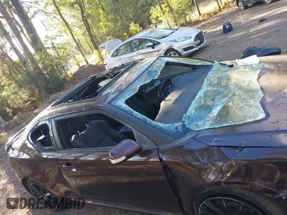 ✅ 2012 Scion tC • VIN: JTKJF5C73C3033952 • Lot: 40615908. Wystawiony na IAAI z przebiegiem 204 694 mil. Bezpłatny archiwum sprzedaży aukcyjnych z USA i szczegółowy raport historii pojazdu na DreamBid. Zdjęcie 6.