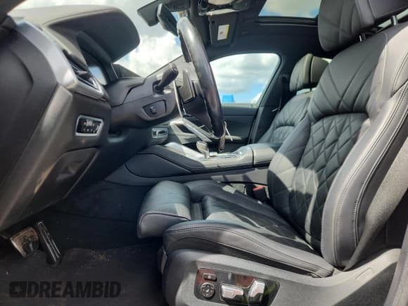 ✅ 2023 BMW X6 xDrive40i • VIN: 5UXCY6C07P9S07901 • Lot: 70306155. Listed on Copart with 29,049 mi. Free auction sales archive from the USA and detailed vehicle history report at DreamBid. Image 7.