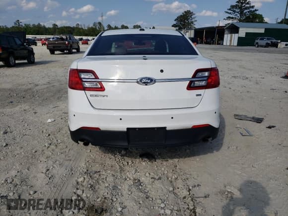✅ 2019 Ford Police Interceptor • VIN: 1FAHP2MK1KG113526 • Lot: 53779674. Wystawiony na Copart z przebiegiem 56 303 mil. Bezpłatny archiwum sprzedaży aukcyjnych z USA i szczegółowy raport historii pojazdu na DreamBid. Zdjęcie 6.