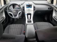 ✅ 2013 Chevrolet Volt • VIN: 1G1RE6E40DU126034 • Lot: 78191074. Wystawiony na Copart z przebiegiem 113 647 mil. Bezpłatny archiwum sprzedaży aukcyjnych z USA i szczegółowy raport historii pojazdu na DreamBid. Zdjęcie 8.