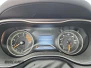 ✅ 2021 Jeep Cherokee Latitude Lux • VIN: 1C4PJLMN4MD154826 • Lot: 85765215. Wystawiony na Copart z przebiegiem 30 196 mil. Bezpłatny archiwum sprzedaży aukcyjnych z USA i szczegółowy raport historii pojazdu na DreamBid. Zdjęcie 9.