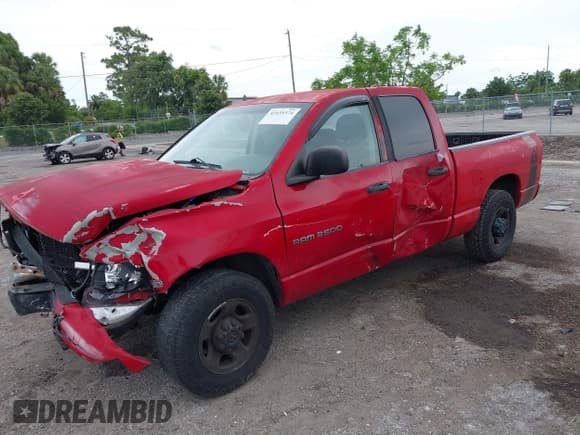 ✅ 2004 Dodge 2500 ST • VIN: 3D7KA28D14G205455 • Lot: 42435374. Wystawiony na IAAI z przebiegiem 220 115 mil. Bezpłatny archiwum sprzedaży aukcyjnych z USA i szczegółowy raport historii pojazdu na DreamBid. Zdjęcie 2.