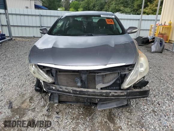 ✅ 2011 Hyundai Sonata SE • VIN: 5NPEC4AB8BH297190 • Lot: 72908454. Listed on Copart with 164,259 mi. Free auction sales archive from the USA and detailed vehicle history report at DreamBid. Image 5.