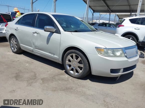 ✅ 2006 Lincoln Zephyr • VIN: 3LNHM26116R643092 • Lot: 42691496. Wystawiony na IAAI z przebiegiem 144 772 mil. Bezpłatny archiwum sprzedaży aukcyjnych z USA i szczegółowy raport historii pojazdu na DreamBid. Zdjęcie 1.
