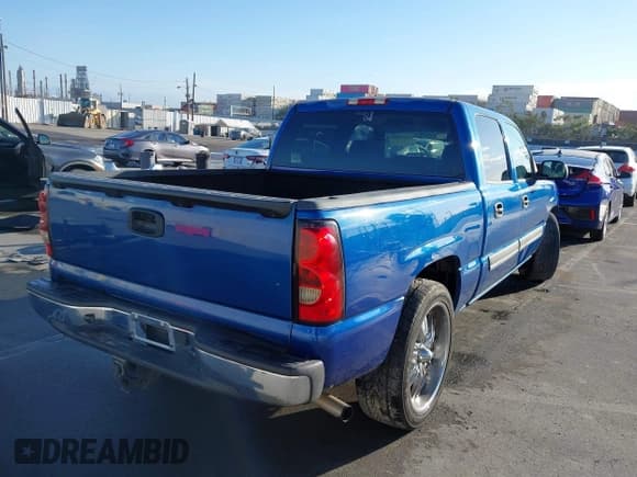 ✅ 2004 Chevrolet Silverado 1500 LT • VIN: 2GCEC13T941372228 • Lot: 43430365. Listed on IAAI with 204,039 mi. Free auction sales archive from the USA and detailed vehicle history report at DreamBid. Image 4.