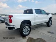 ✅ 2020 Chevrolet Silverado 1500 RST • VIN: 3GCUYEEL0LG183023 • Лот: 70036155. Опубликован ранее на Copart с пробегом 64 717 миль. Бесплатный доступ к архиву аукционных продаж из США и подробный отчёт об истории автомобиля на DreamBid. Изображение 3.