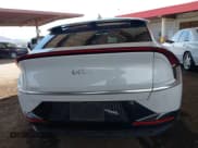 ✅ 2022 Kia EV6 Wind • VIN: KNDC34LA7N5040909 • Лот: 41925811. Опубликован ранее на IAAI с пробегом 48 768 миль. Бесплатный доступ к архиву аукционных продаж из США и подробный отчёт об истории автомобиля на DreamBid. Изображение 16.