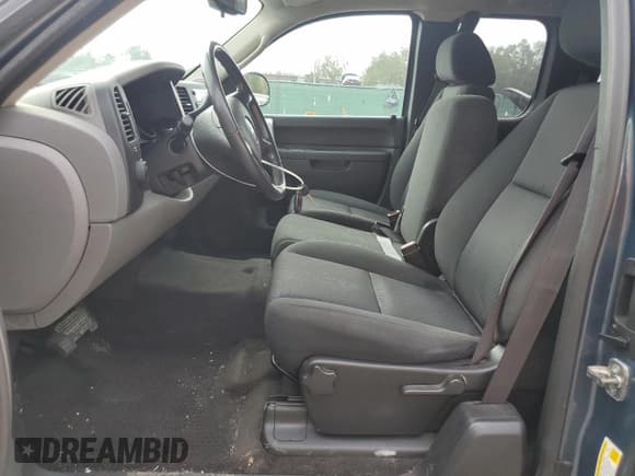✅ 2012 Chevrolet Silverado 1500 LS • VIN: 1GCRCREA4CZ120064 • Lot: 77922894. Listed on Copart with 47,092 mi. Free auction sales archive from the USA and detailed vehicle history report at DreamBid. Image 7.