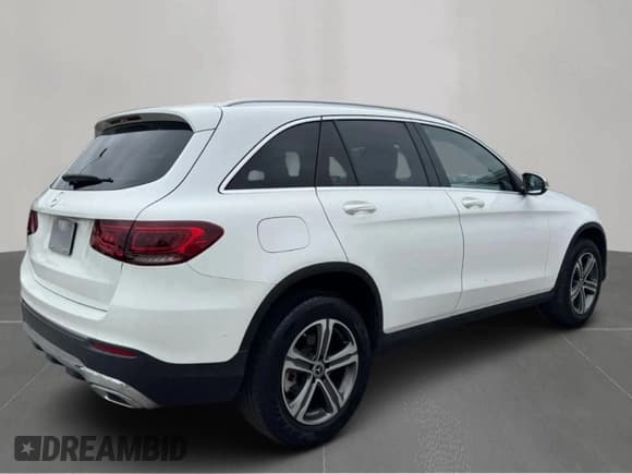 ✅ 2020 Mercedes-Benz GLC 300 • VIN: WDC0G8DB8LF724438 • Lot: 90948545. Listed on Copart with 165,630 mi. Free auction sales archive from the USA and detailed vehicle history report at DreamBid. Image 4.