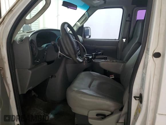 ✅ 2006 Ford Econoline Cargo • VIN: 1FTNE24L16DA80305 • Lot: 44340445. Listed on Copart with 329,421 mi. Free auction sales archive from the USA and detailed vehicle history report at DreamBid. Image 7.