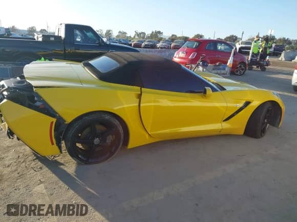 2014 Chevrolet Corvette 3LT with VIN 1G1YF3D74E5108425, listed as a IAAI auction lot 41625689 with Not provided miles and . Bid and sale history available at DreamBid. Image 14.