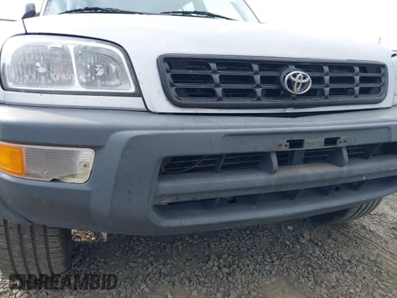 ✅ 1998 Toyota RAV4 • VIN: JT3HP10V2W0178313 • Lot: 43066973. Listed on IAAI with 293,113 mi. Free auction sales archive from the USA and detailed vehicle history report at DreamBid. Image 6.