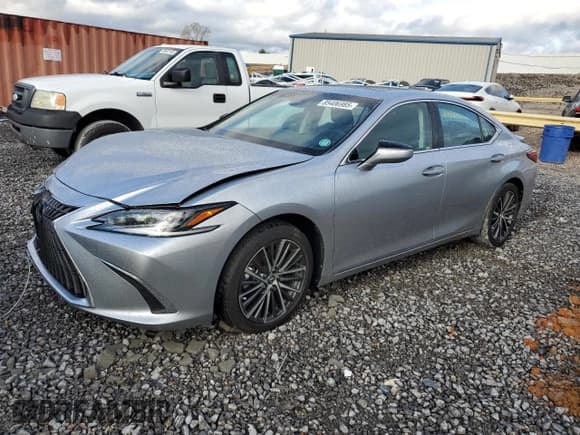 ✅ 2024 Lexus ES 300h • VIN: 58ADA1C18RU046128 • Lot: 85406985. Listed on Copart with 27,579 mi. Free auction sales archive from the USA and detailed vehicle history report at DreamBid. Image 1.