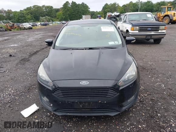 ✅ 2017 Ford Focus SE • VIN: 1FADP3FE8HL281157 • Lot: 43032775. Wystawiony na IAAI z przebiegiem 98 701 mil. Bezpłatny archiwum sprzedaży aukcyjnych z USA i szczegółowy raport historii pojazdu na DreamBid. Zdjęcie 12.