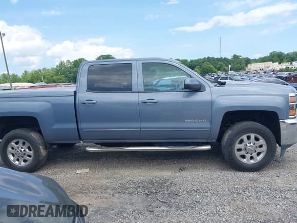 ✅ 2015 Chevrolet Silverado 2500HD LT • VIN: 1GC1CVE85FF587440 • Lot: 42545643. Listed on IAAI with Not provided. Free auction sales archive from the USA and detailed vehicle history report at DreamBid. Image 14.