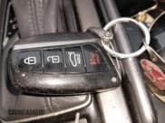 ✅ 2016 Hyundai Genesis 3.8L • VIN: KMHGN4JE4GU142321 • Lot: 41408220. Wystawiony na IAAI z przebiegiem 127 550 mil. Bezpłatny archiwum sprzedaży aukcyjnych z USA i szczegółowy raport historii pojazdu na DreamBid. Zdjęcie 11.