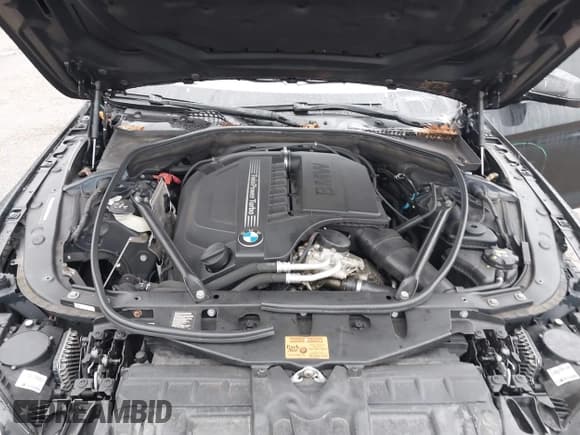 ✅ 2016 BMW 6 Series 640i xDrive • VIN: WBA6D2C59GGT65504 • Lot: 43792697. Wystawiony na IAAI z przebiegiem 79 905 mil. Bezpłatny archiwum sprzedaży aukcyjnych z USA i szczegółowy raport historii pojazdu na DreamBid. Zdjęcie 10.