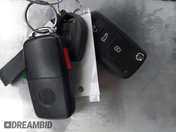 ✅ 2012 Volkswagen Golf GTI Autobahn • VIN: WVWFD7AJ2CW197754 • Lot: 43683409. Listed on IAAI with 106,049 mi. Free auction sales archive from the USA and detailed vehicle history report at DreamBid. Image 11.