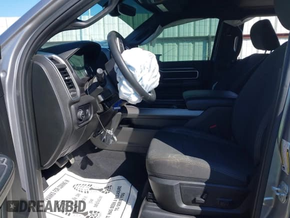 ✅ 2024 Ram 2500 Big Horn • VIN: 3C6UR5DL5RG406977 • Lot: 43422124. Listed on IAAI with 11,387 mi. Free auction sales archive from the USA and detailed vehicle history report at DreamBid. Image 5.