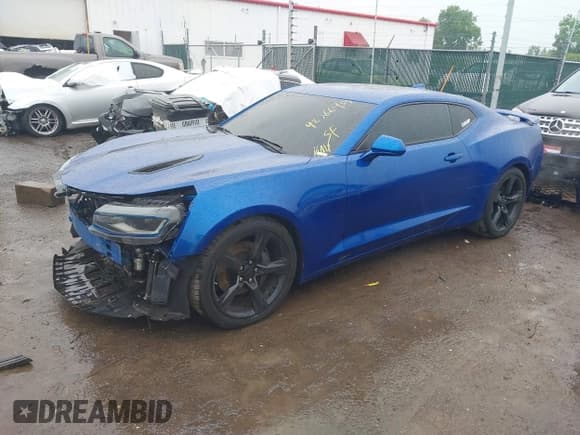 ✅ 2018 Chevrolet Camaro 2SS • VIN: 1G1FH1R78J0112788 • Lot: 42366455. Listed on IAAI with 49,300 mi. Free auction sales archive from the USA and detailed vehicle history report at DreamBid. Image 2.