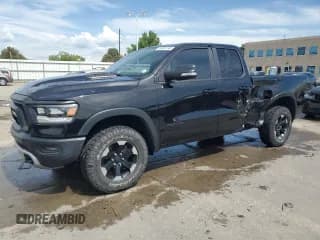 ✅ 2019 Ram 1500 Sport • VIN: 1C6SRFET2KN831176 • Lot: 58601145. Wystawiony na Copart z przebiegiem 38 527 mil. Bezpłatny archiwum sprzedaży aukcyjnych z USA i szczegółowy raport historii pojazdu na DreamBid. Zdjęcie 1.