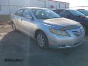 ✅ 2007 Toyota Camry LE • VIN: JTNBE46K673079222 • Lot: 43642364. Wystawiony na IAAI z przebiegiem 197 864 mil. Bezpłatny archiwum sprzedaży aukcyjnych z USA i szczegółowy raport historii pojazdu na DreamBid. Zdjęcie 1.