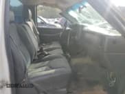 ✅ 2006 GMC Sierra 1500 Work Truck • VIN: 3GTEC14V66G145511 • Лот: 50594125. Опубликован ранее на Copart с пробегом 413 656 миль. Бесплатный доступ к архиву аукционных продаж из США и подробный отчёт об истории автомобиля на DreamBid. Изображение 11.