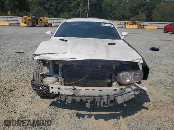 2011 Dodge Challenger z VIN 2B3CJ4DG1BH510091, wystawiony jako Copart lot #68977814 z przebiegiem 176 711 mil mil oraz Szkoda całkowita • Salvage title. Historia ofert i sprzedaży dostępna na DreamBid. Obrazek 5.