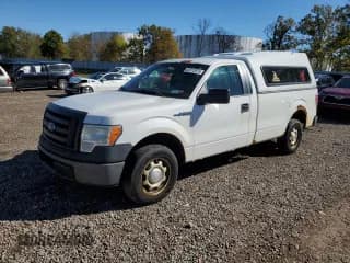✅ 2011 Ford F-150 XL • VIN: 1FTMF1CM6BKD57159 • Lot: 82312975. Wystawiony na Copart z przebiegiem 196 689 mil. Bezpłatny archiwum sprzedaży aukcyjnych z USA i szczegółowy raport historii pojazdu na DreamBid. Zdjęcie 1.