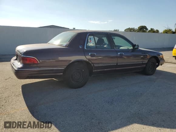 ✅ 1995 Mercury Grand Marquis GS • VIN: 2MELM74W8SX614533 • Lot: 85594865. Listed on Copart with 140,582 mi. Free auction sales archive from the USA and detailed vehicle history report at DreamBid. Image 3.