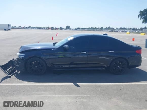 ✅ 2017 BMW 5 Series 540i • VIN: WBAJE5C38HG917101 • Lot: 42047417. Wystawiony na IAAI z przebiegiem 96 958 mil. Bezpłatny archiwum sprzedaży aukcyjnych z USA i szczegółowy raport historii pojazdu na DreamBid. Zdjęcie 14.