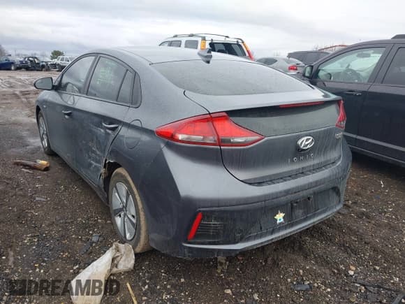✅ 2018 Hyundai Ioniq Blue • VIN: KMHC65LC6JU065472 • Lot: 41724214. Wystawiony na IAAI z przebiegiem 94 043 mil. Bezpłatny archiwum sprzedaży aukcyjnych z USA i szczegółowy raport historii pojazdu na DreamBid. Zdjęcie 3.