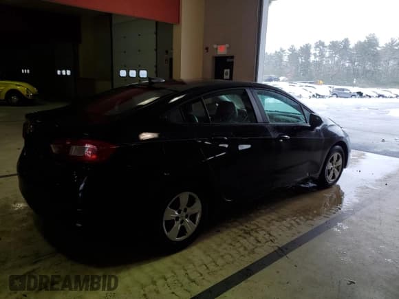 ✅ 2017 Chevrolet Cruze LS • VIN: 1G1BC5SM3H7238076 • Лот: 42842693. Опубликован ранее на Copart с пробегом 163 045 миль. Бесплатный доступ к архиву аукционных продаж из США и подробный отчёт об истории автомобиля на DreamBid. Изображение 3.