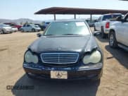 ✅ 2003 Mercedes-Benz C 240 • VIN: WDBRF61J53E013395 • Lot: 42739169. Wystawiony na IAAI z przebiegiem Nie podano. Bezpłatny archiwum sprzedaży aukcyjnych z USA i szczegółowy raport historii pojazdu na DreamBid. Zdjęcie 6.