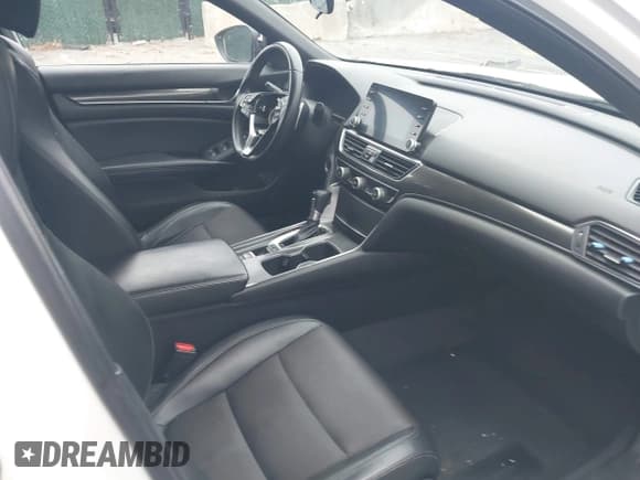 ✅ 2018 Honda Accord Sport • VIN: 1HGCV1F36JA159429 • Lot: 43807316. Wystawiony na IAAI z przebiegiem 85 614 mil. Bezpłatny archiwum sprzedaży aukcyjnych z USA i szczegółowy raport historii pojazdu na DreamBid. Zdjęcie 5.