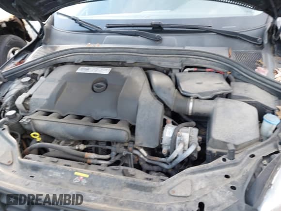 ✅ 2011 Volvo XC60 3.0T • VIN: YV4902DZ2B2209773 • Lot: 43820054. Wystawiony na IAAI z przebiegiem 177 501 mil. Bezpłatny archiwum sprzedaży aukcyjnych z USA i szczegółowy raport historii pojazdu na DreamBid. Zdjęcie 10.